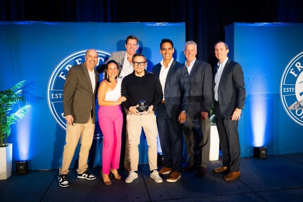Freedom Boat Club Murcia gana en Estados Unidos el premio a la Mejor Franquicia Internacional 2025 