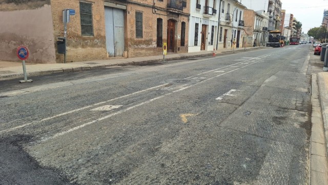 El accidente de un camión deja sin electricidad a 14.000 usuarios de Requena y Utiel