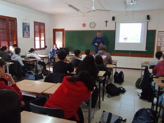 Ateneu Castelló impulsa un programa para sensibilizar sobre el daño cerebral por accidentes de tráfico 