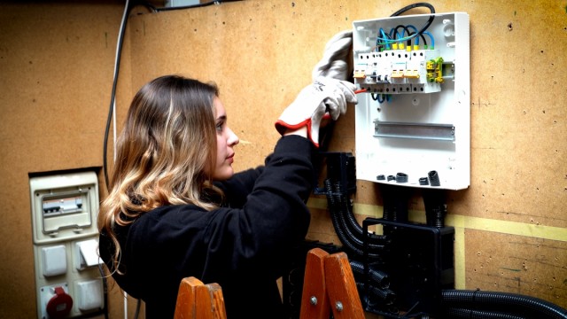 Fremm celebra que las mujeres alcanzan el 24% de la población activa del metal en la Región