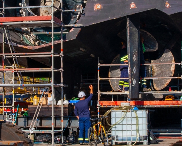 Navantia saca a concurso un contrato de 4,2 millones para logística, gestión y transporte de materiales, en su astillero de Cartagena