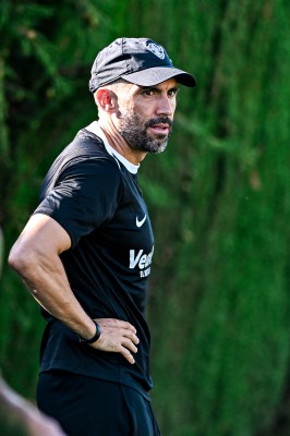 El Elche afrontará el debut liguero con menos fichajes de la 'era Bragarnik'
