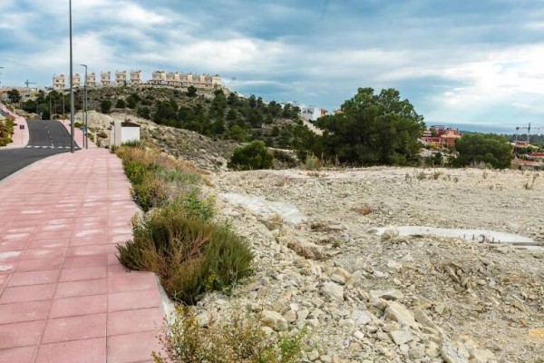 Finestrat licita la dirección de obra del que será su primer instituto