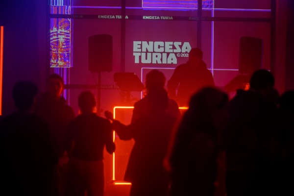 Encesa Turia prende la mecha de las Fallas con tres noches de música electrónica