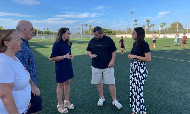 Castelló realiza mejoras en las instalaciones del campo de fútbol Javier Marquina del Grau