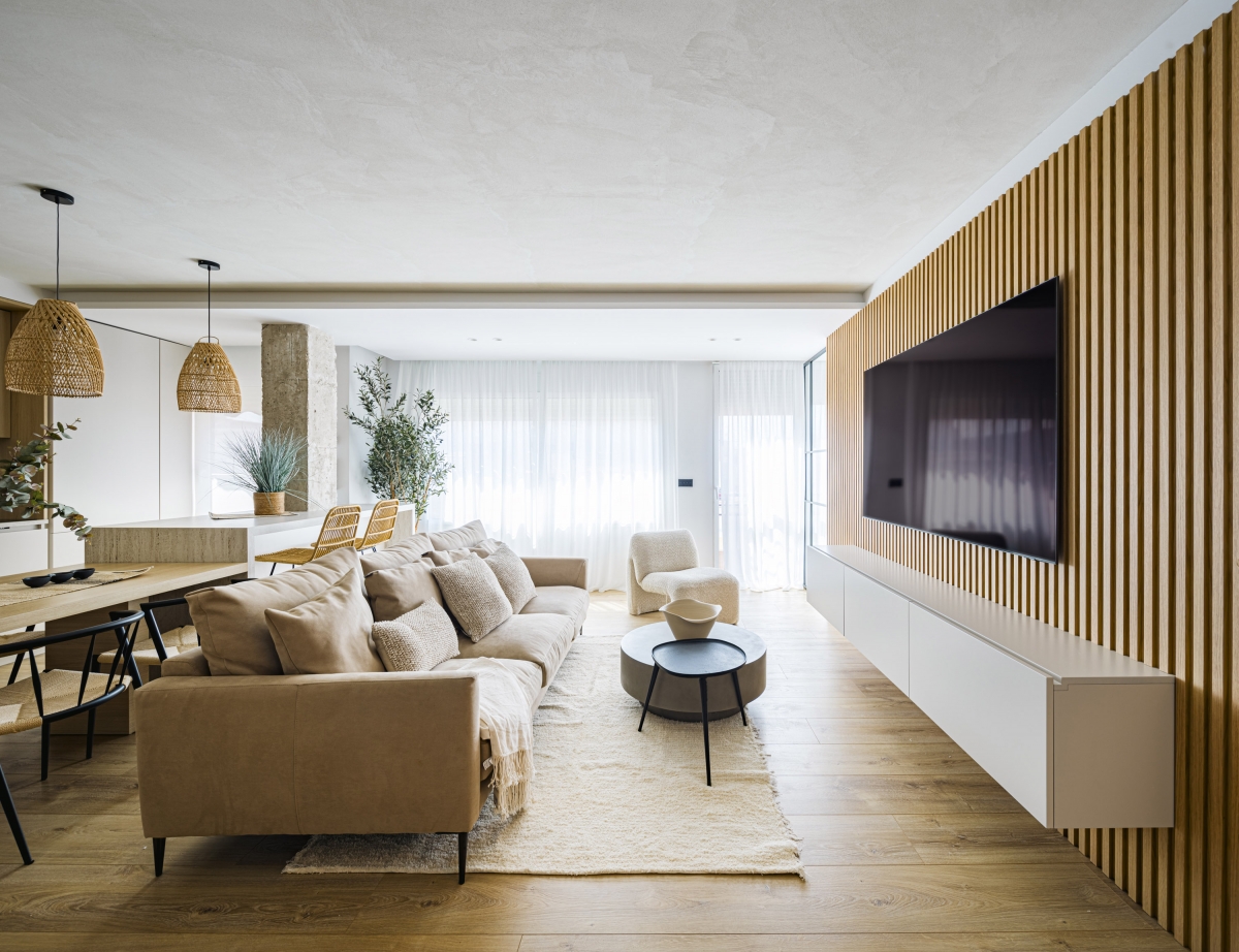 La casa en la que reina la calma en el centro de Murcia: elegante, cálida y contemporánea