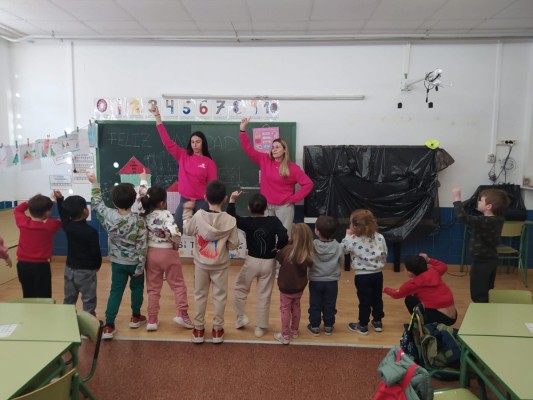 Los Alcázares prepara un servicio de conciliación para menores de 3 a 12 años en Semana Santa