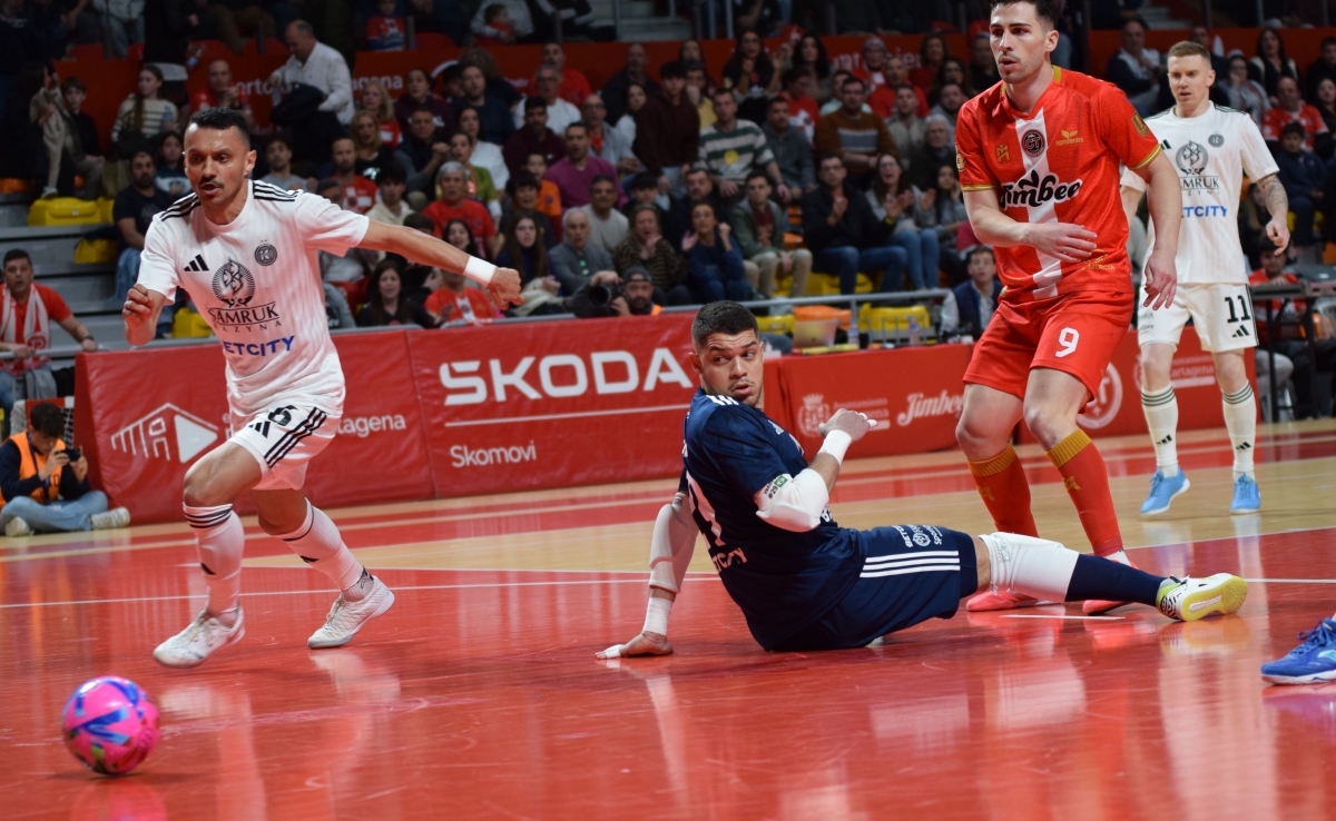  - Foto: JIMBEE CARTAGENA