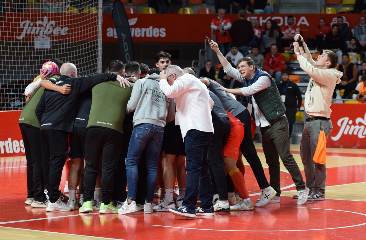  - Foto: JIMBEE CARTAGENA