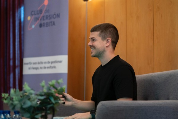 La startup Uphint acelera su crecimiento tras la inversión del Club Órbita y alcanza más de 100 grandes clientes