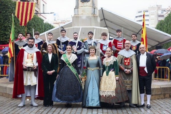 Imágenes del Homenaje a Jaume I bajo la lluvia 