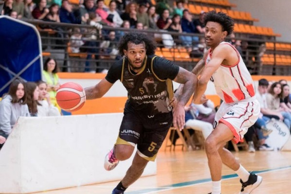 Lliria-Odilo Cartagena y La Salud Archena-Estudiantes para iniciar la Copa FEB