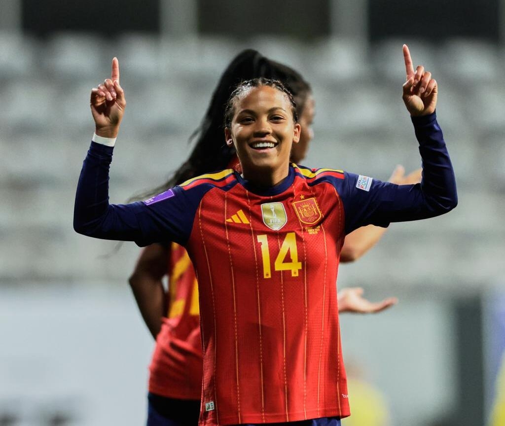 España firma la segunda victoria consecutiva en su camino al Mundial