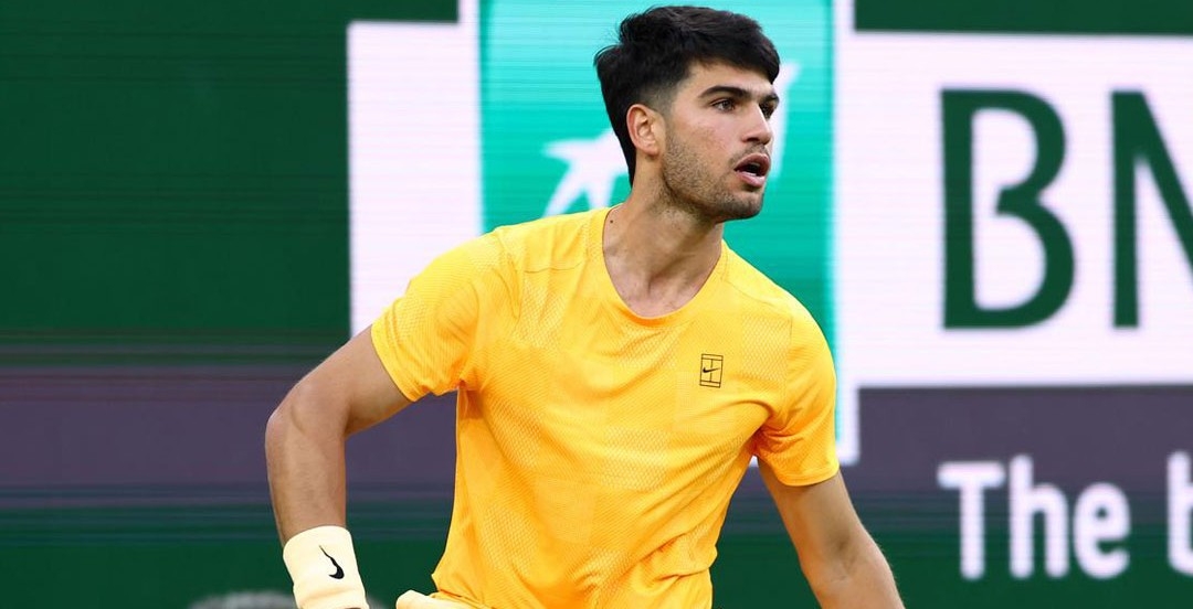 Alcaraz enseña plena confianza y arrasa a Dimitrov en su estreno en Indian Wells