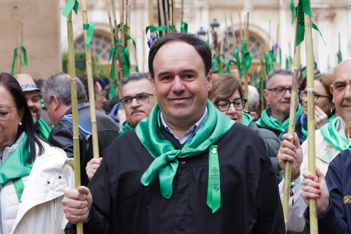 Pérez Llorca llama a trabajar 