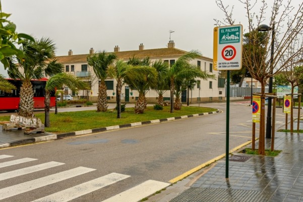 El Ayuntamiento de València limita la velocidad en El Palmar a 20 km/h