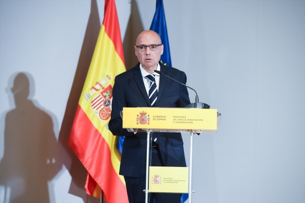 Afectados por los retrasos en la homologación de títulos esperan un plan que agilice la gestión