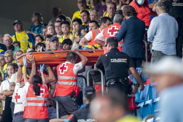 Novedades de seguridad en La Liga: contacto entre policías y árbitros y médicos en la grada
