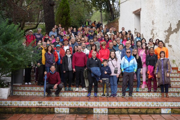 Vila-real reúne a cerca de 200 senderistas en la XVII Volta a Peu pel Terme de Fundació Caixa Rural 