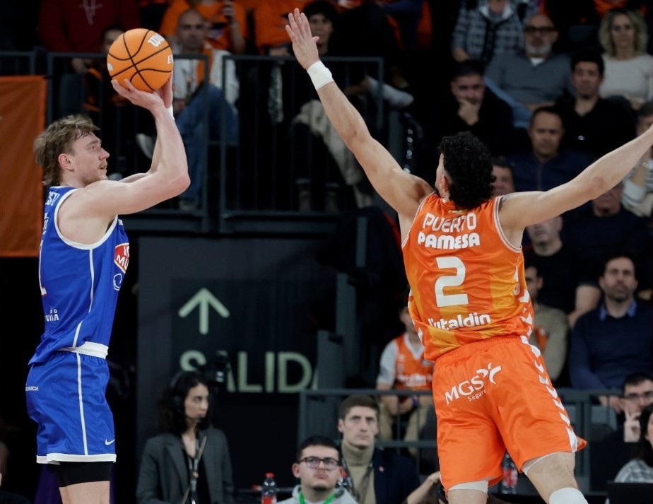 El UCAM CB es víctima de un Valencia arrollador y baja al cuarto puesto en la Liga