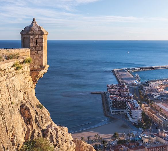 Castillos valencianos: de vestigio abandonado a baluarte turístico