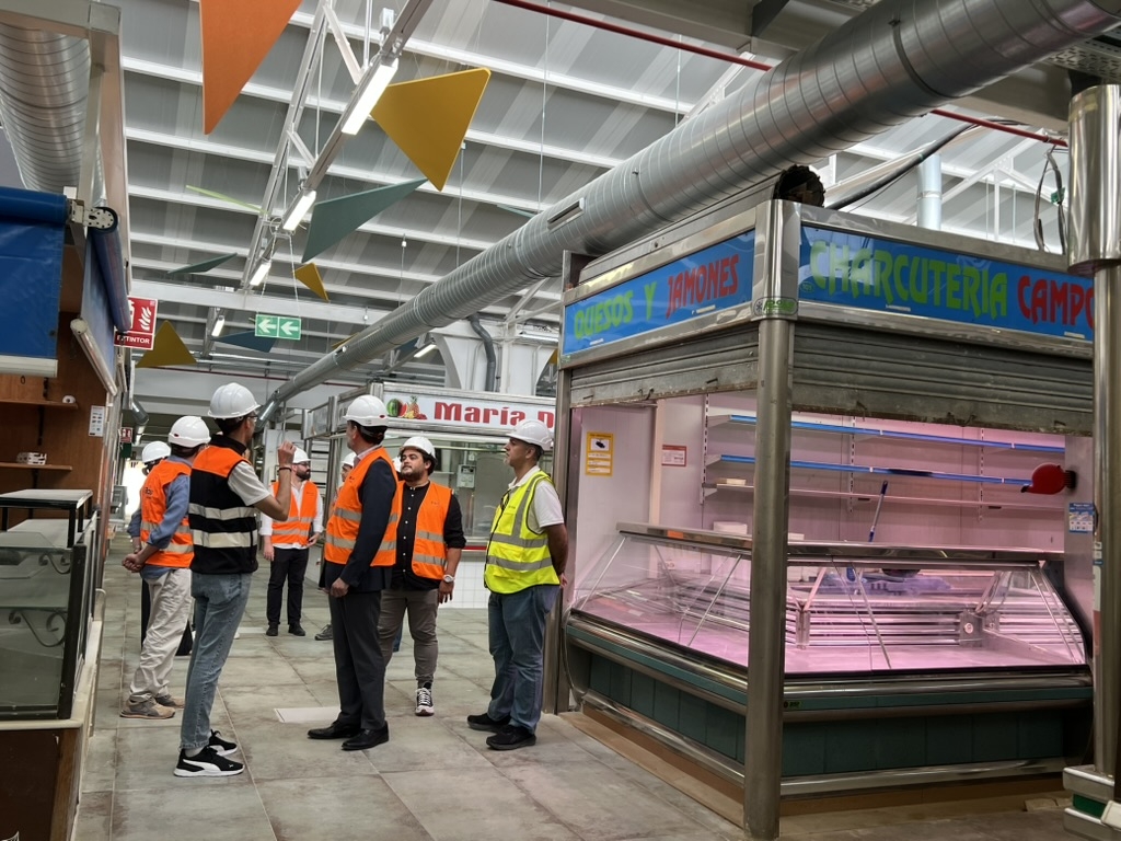 Novelda rebaja el tiempo de concesión de los puestos del mercado a un año para atraer comerciantes