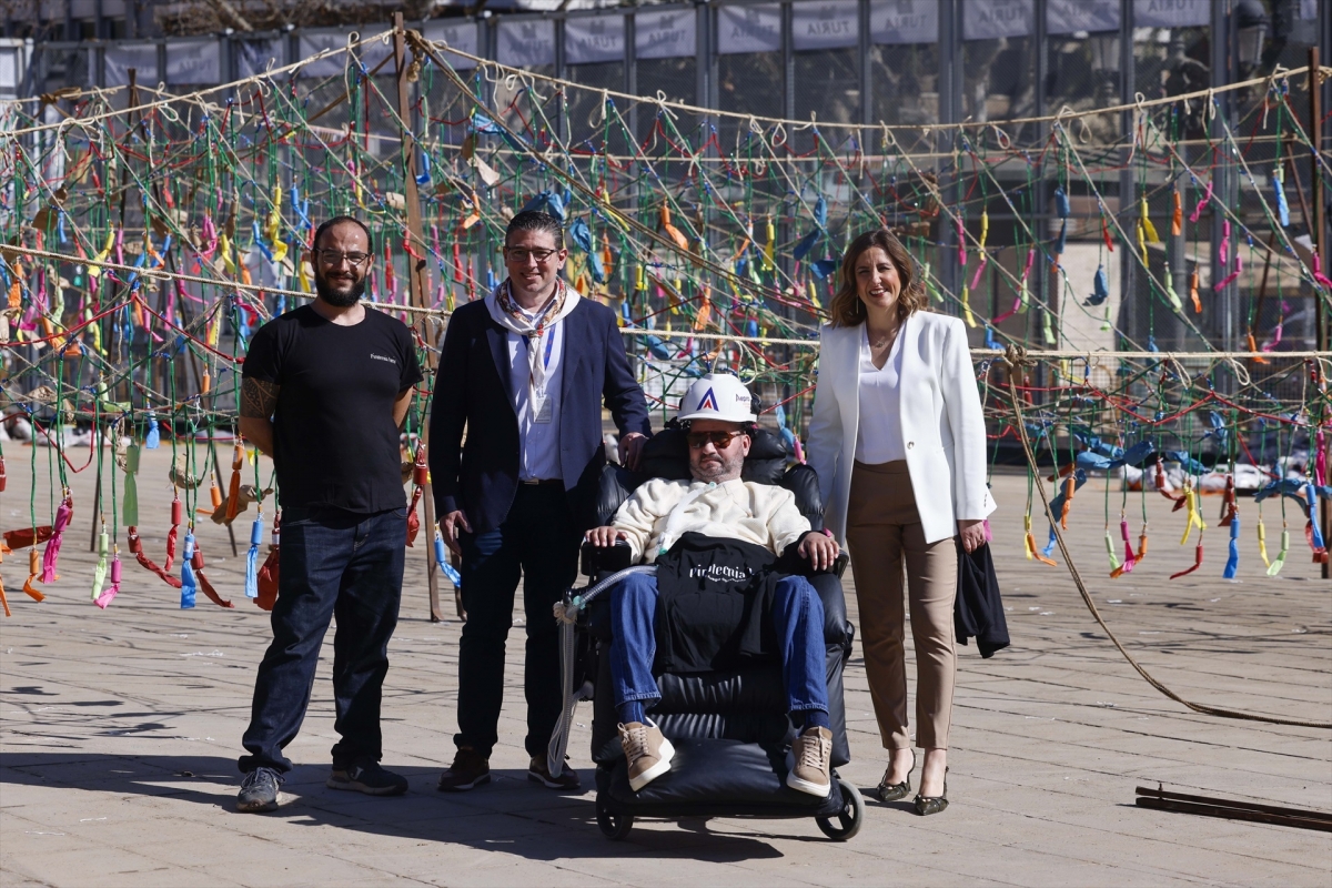 Catalá aprecia que Renfe limite trenes para no coincidir con la 'mascletà' pero critica que los deje en Albal