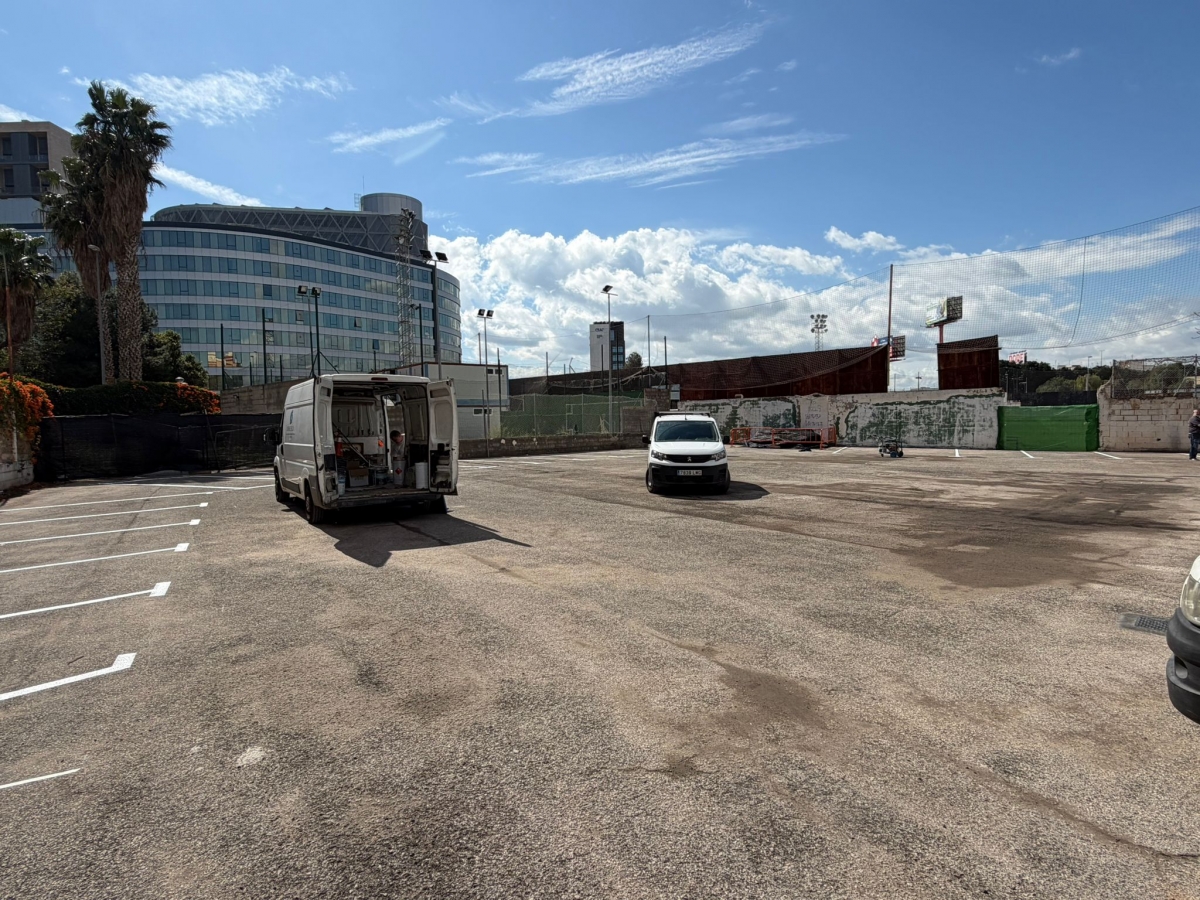 Burjassot habilita cerca de 40 plazas de aparcamiento temporal en la zona del barrio de l'Almara