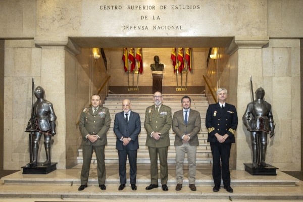 LaLiga y Ceseden firman un acuerdo para impulsar el deporte como herramienta de diplomacia y ‘soft power’