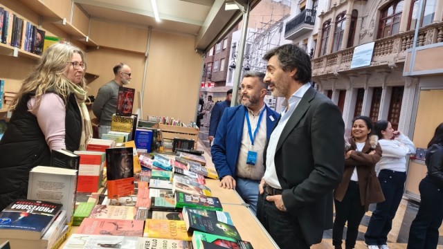 Juan del Val en la Feria del Libro de Lorca: 