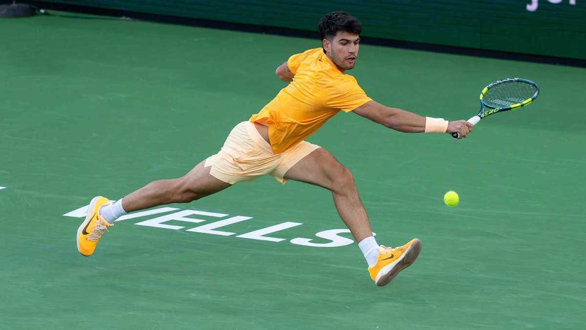 Alcaraz le remonta a Rinderknech y buscará los cuartos en Indian Wells ante Ruud