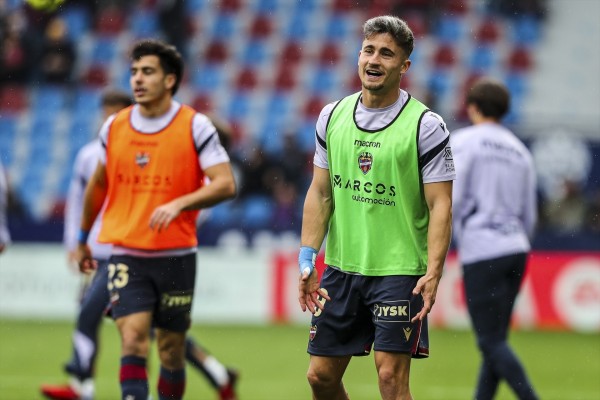 La plantilla del Levante se reúne con el responsable de la Liga de Atención al Jugador