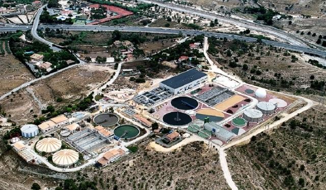 Barrachina exige una inversión de 350 millones para depurar más agua para la agricultura
