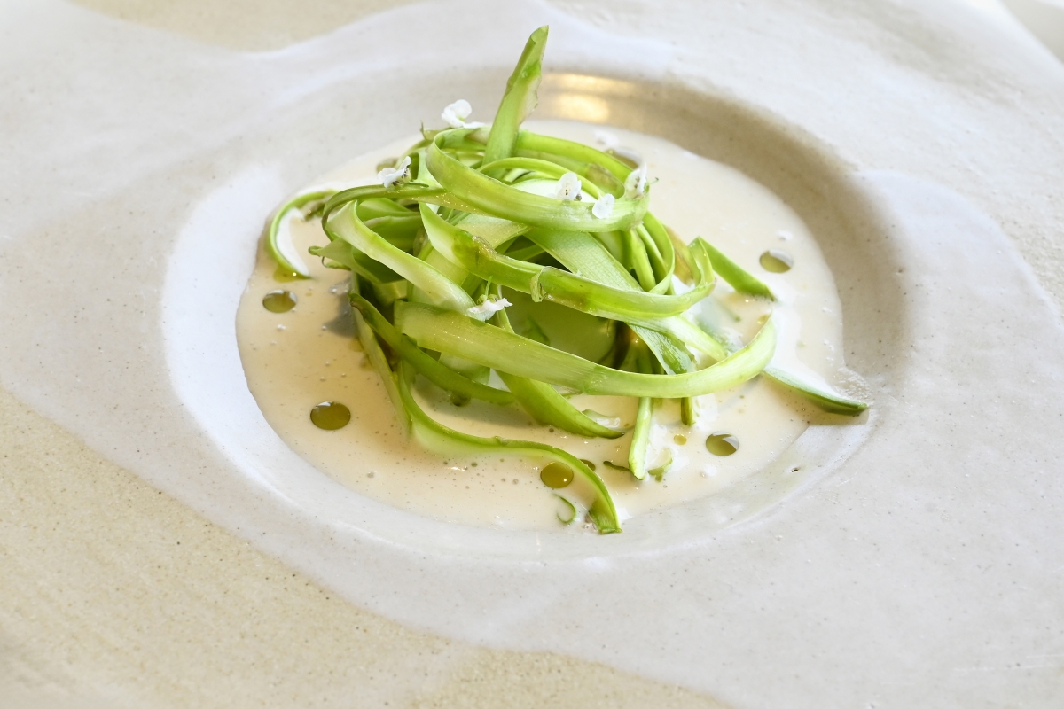 Esparraguet, receta inspirada en la porrada y el espàrech.