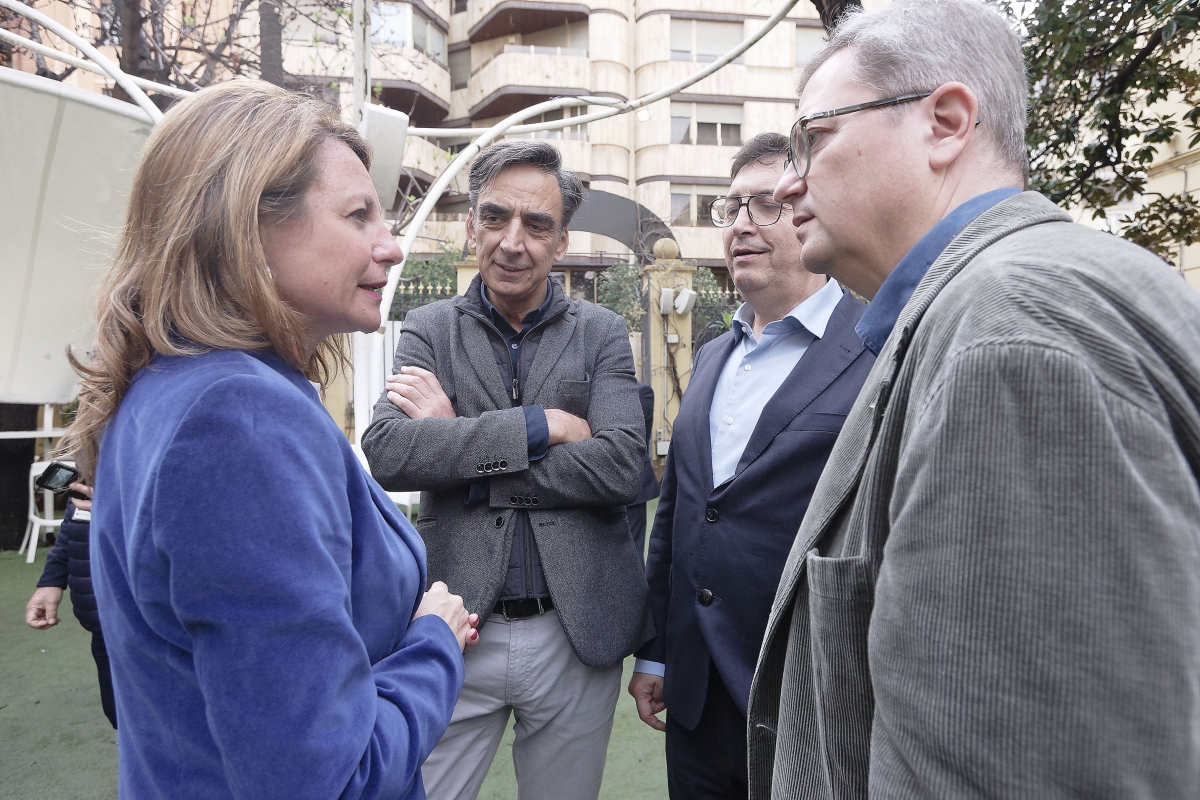 Las imágenes del primer día de la terraza de Castellón Plaza en la Magdalena de 2026