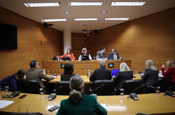 PP y Vox pactan elevar de 12 a 15 meses el tiempo mínimo de empadronamiento en la Comunitat para poder acceder a la RVI