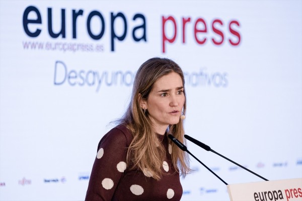 Aagesen anuncia que España apoyará el plan de la AIE de liberar reservas y aportará el equivalente a 12 días