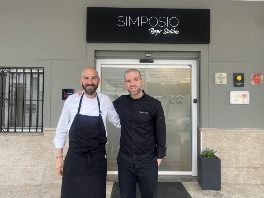 Simposio y Silbo Gomero se unen en un exclusivo menú a cuatro manos que conecta Valencia y Canarias