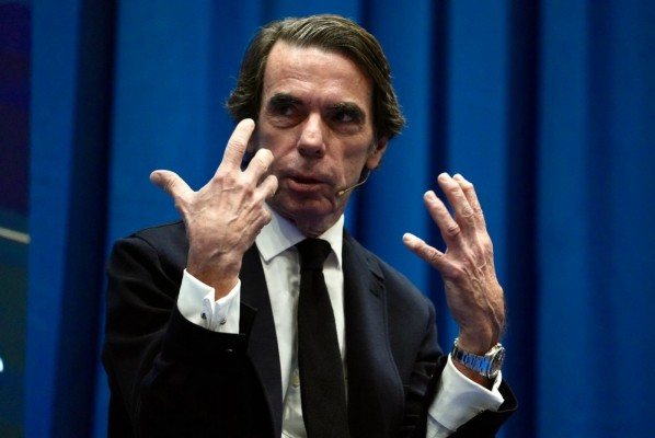 Aznar: “Estamos justo donde no deberíamos estar, en contra de Estados Unidos e Israel”