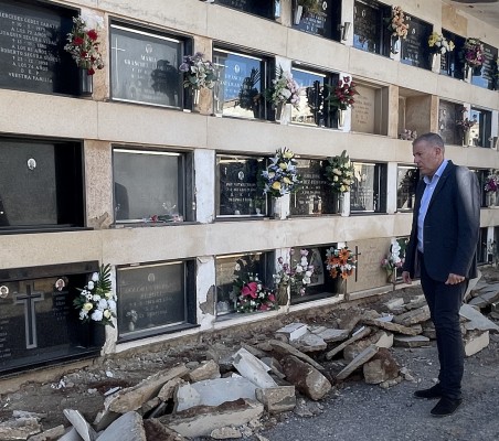 Castelló invierte 100.000€ para adecuar los viales del cementerio y estarán antes de Todos los Santos
