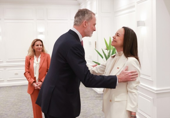 El Rey se reúne con la líder opositora venezolana María Corina Machado