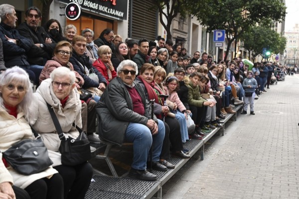 Imágenes del multitudinario desfile de collas