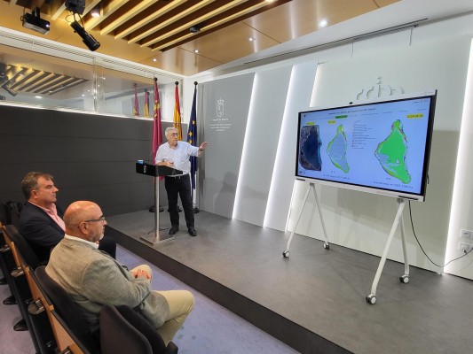 El Mar Menor recupera el 43% de sus praderas desde 2017