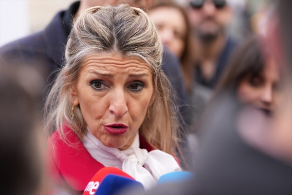 Díaz prohibirá los despidos por causas energéticas y rechaza bajar el IVA de los alimentos al 0%