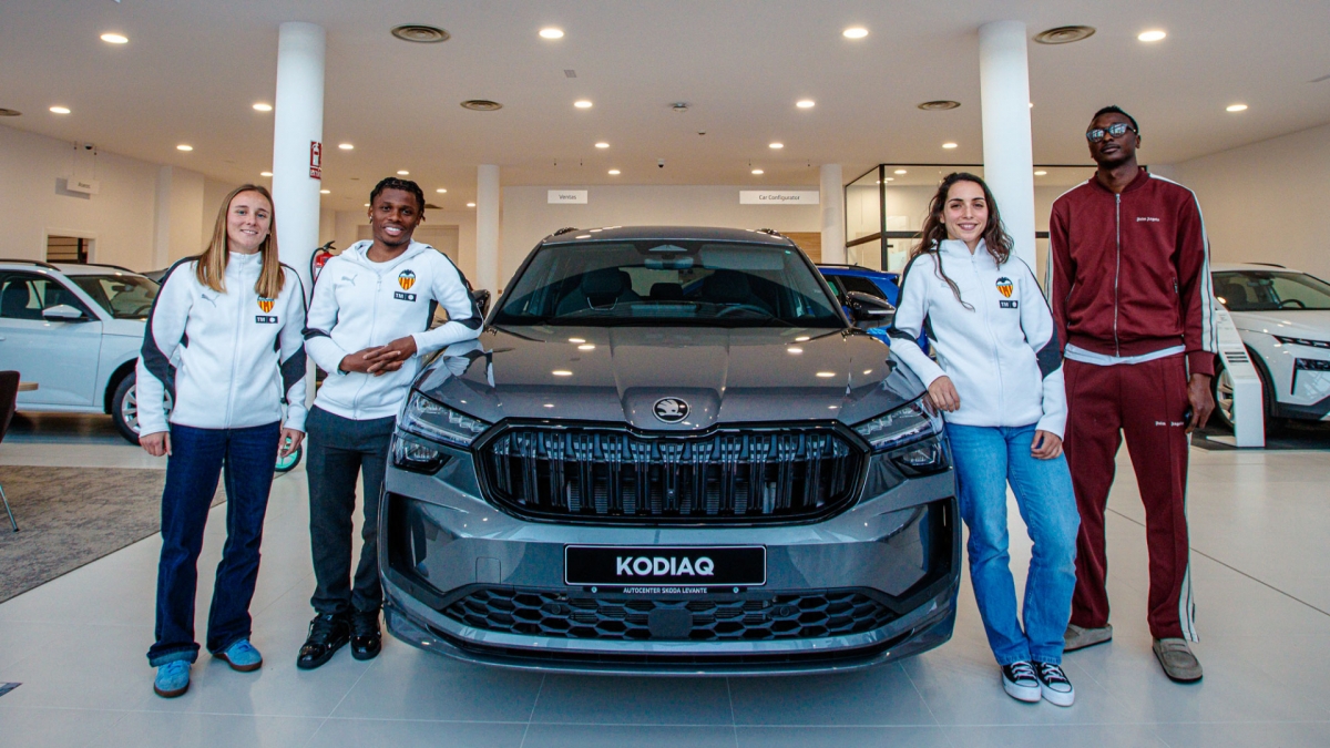 El Valencia CF, presente en el nuevo concesionario Škoda en Valencia