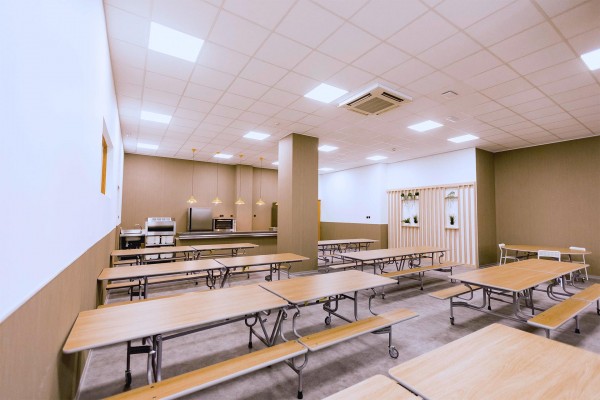 British School of Valencia renueva su comedor e incorpora una cocina propia