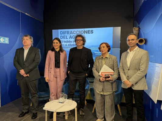 Aguas de Alicante selecciona a los 15 participantes del proyecto 'Difracciones del agua' e inicia talleres 