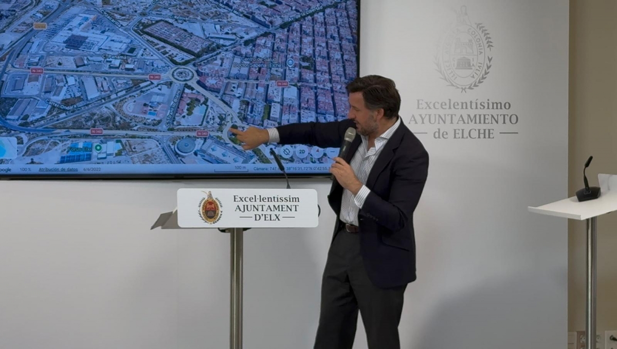 Elche impulsa la reordenación del tráfico en la rotonda de l'Aljub: semáforos, un nuevo vial y más aparcamiento