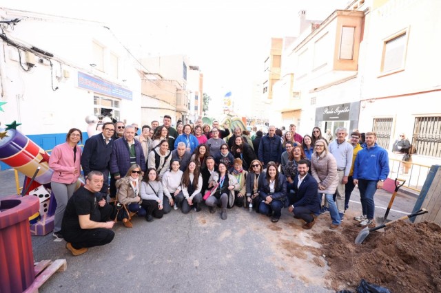 Burriana celebra la Plantà de la falla inclusiva de AFDEM bajo el lema 