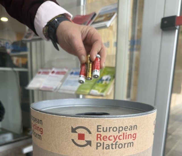 Benicàssim habilita más de 30 puntos para contenedores de pilas usadas para facilitar su reciclaje